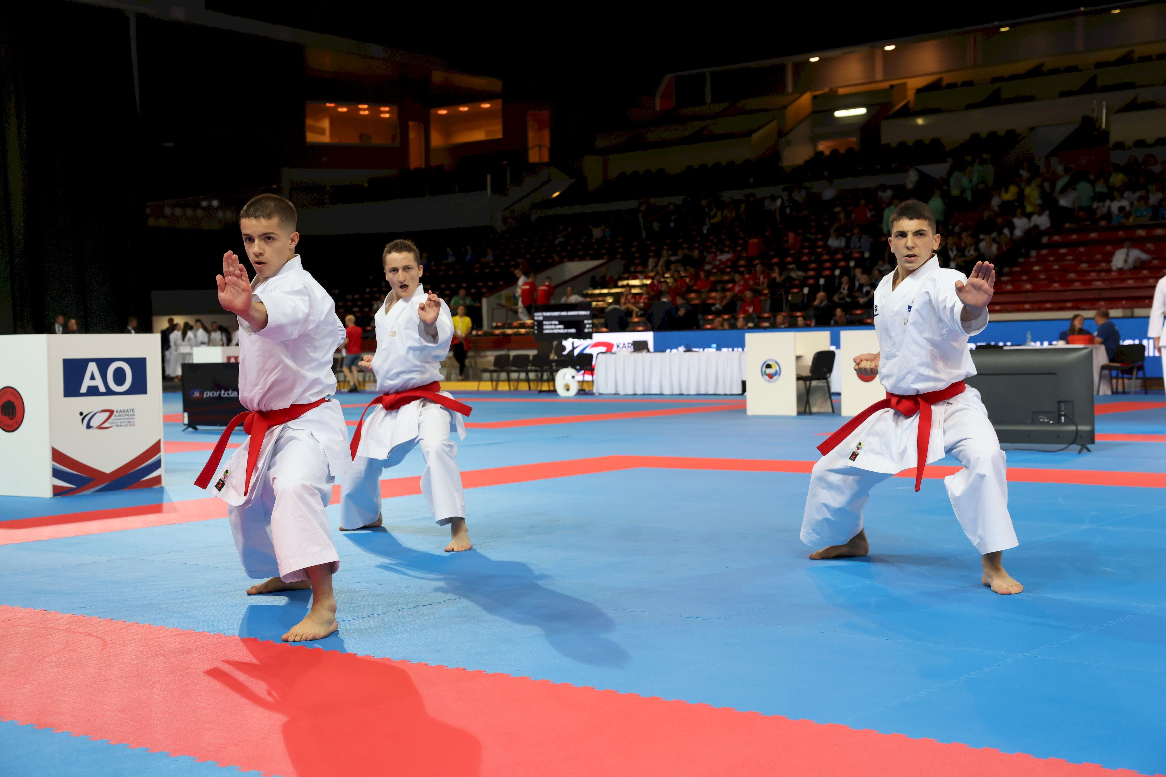 Equipe masculine kata 6 